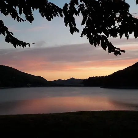 Luxury House & Glamping Ferienhaus Teşila