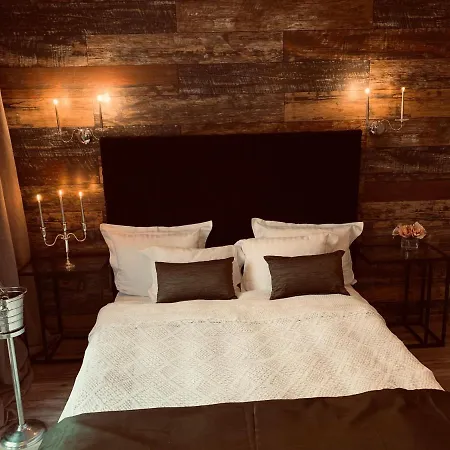 Luxury House & Glamping Ferienhaus